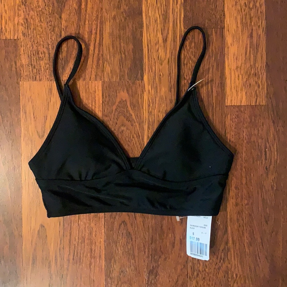 NWT| forever 21 bathing suit top